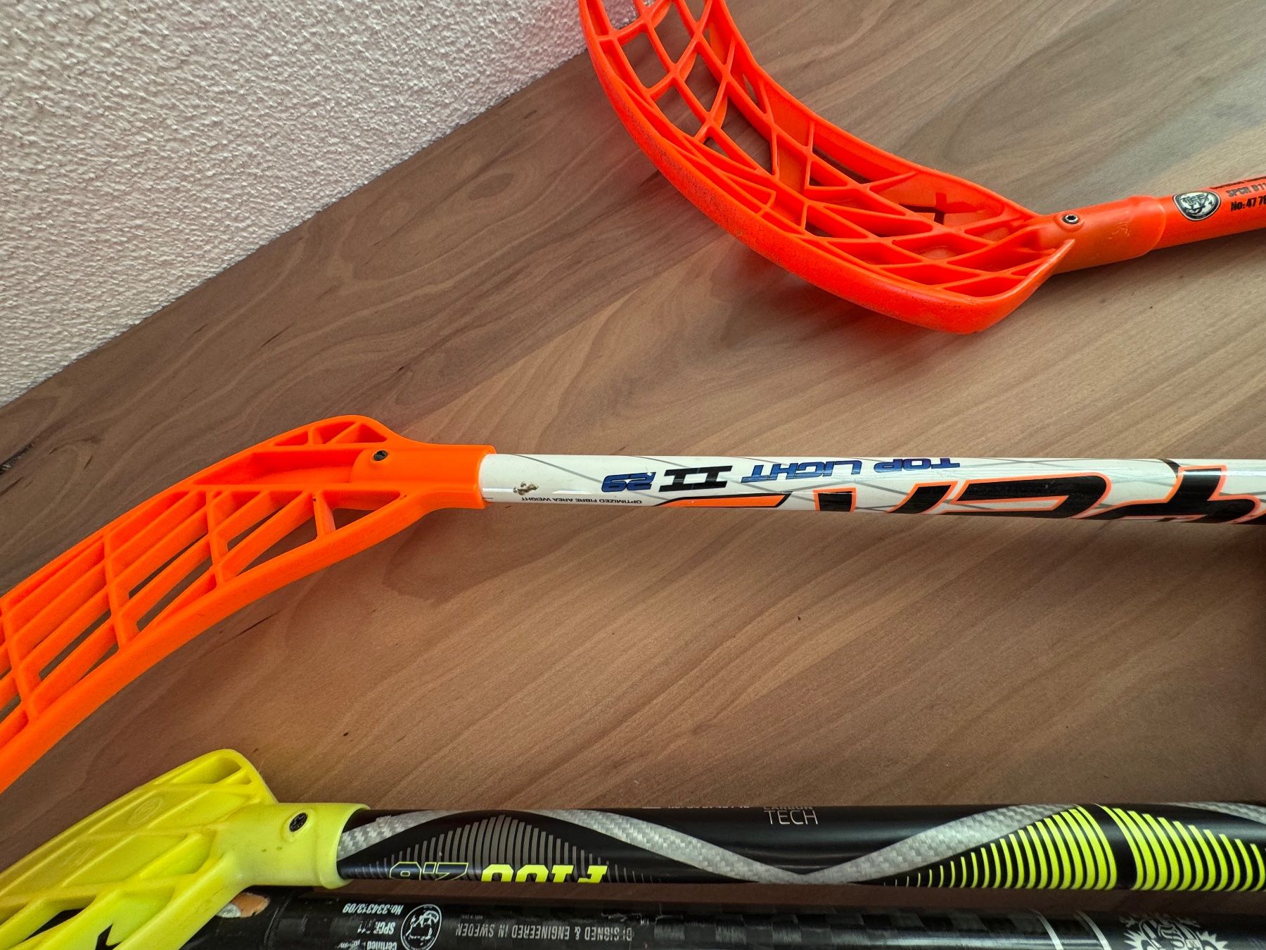 Unihockey: Unihockeyschläger Set inklusive Tasche – Usato da Kestenholz venduto da cvx_889vv 1