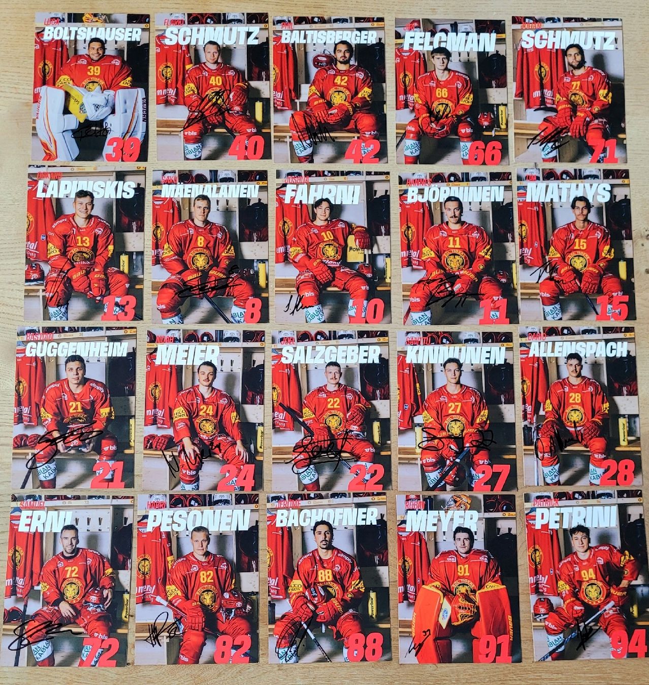 Autografi: SCL Tigers signierte Autogrammkarten  – Usato da Steffisburg venduto da Gismo49