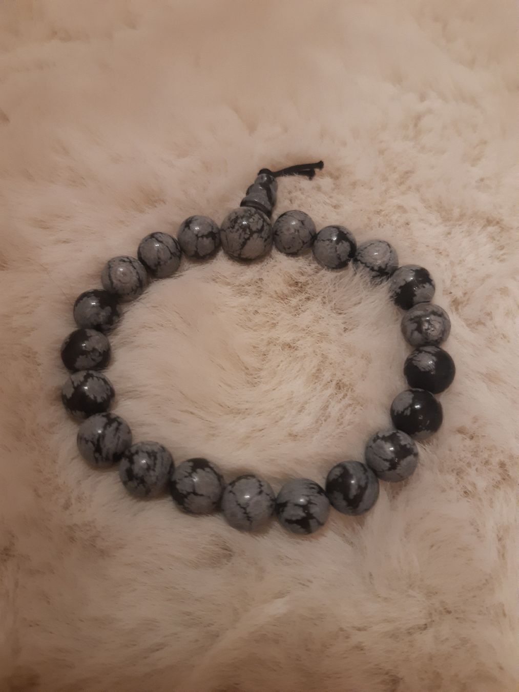 Armbänder & -reifen: Schwarz/graues Armband – Gebraucht aus Toffen von Gwunderegge77