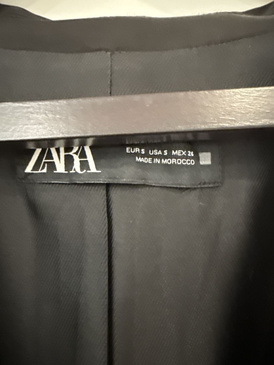 Completi, tute sportive e funzionali: Schwarzer Zara Blazer  – Nuovo (secondo la descrizione) da Küsnacht ZH venduto da fashionwear 1
