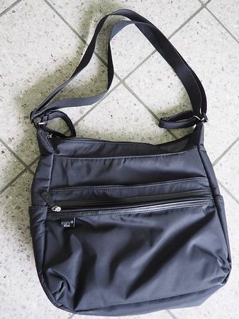 Baby Wickeltasche MARV by Lässig in schwarz