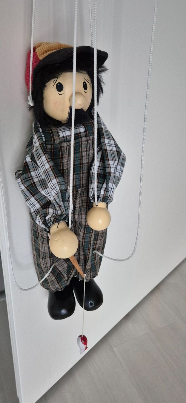 Figuren: Marionette Fischer – Gebraucht aus Kilchberg ZH von logn 3