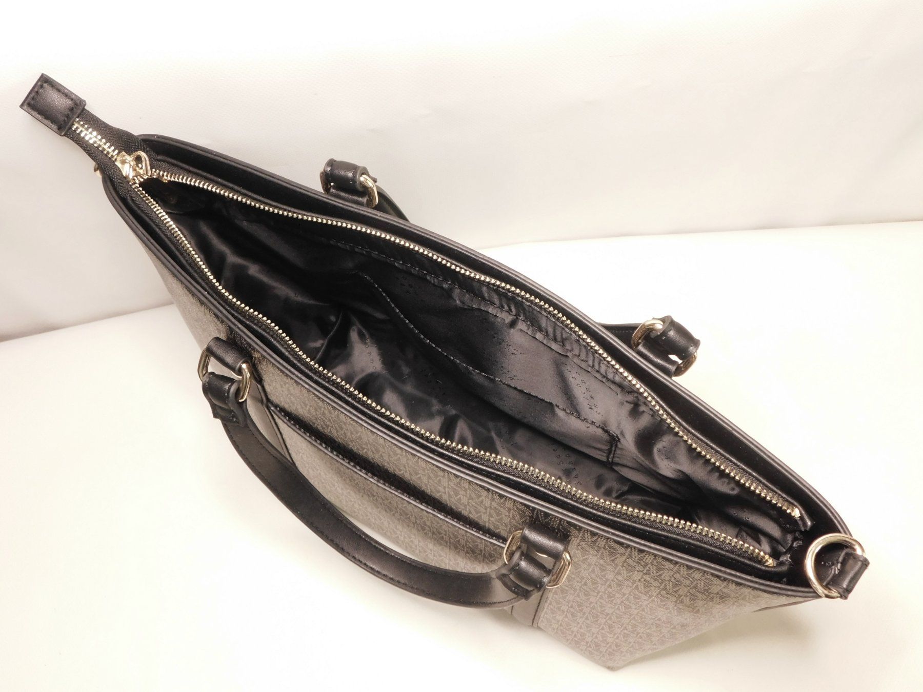Taschen für Damen: Michael Shannon Handtasche – Gebraucht aus Emmenbrücke von Ulisse-22 4