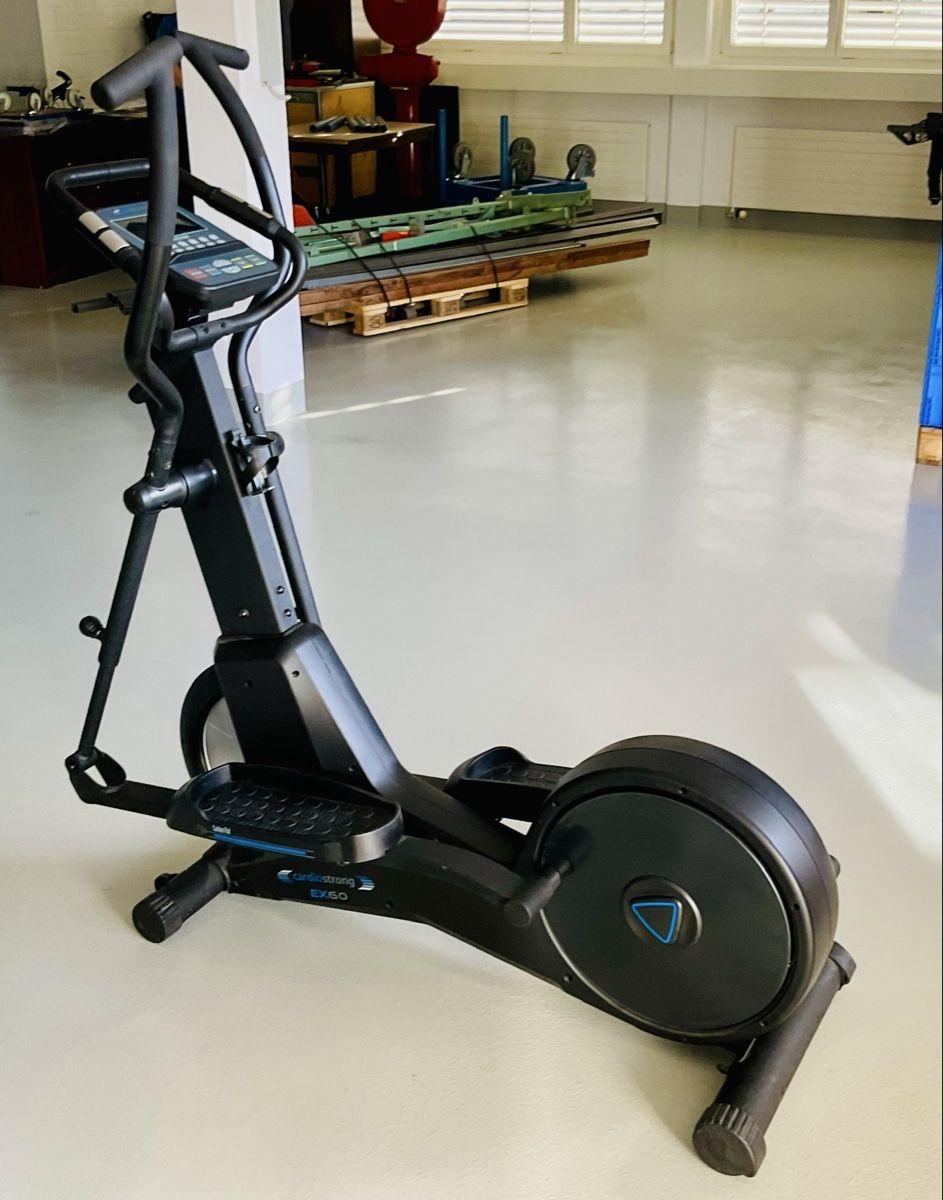 CardioStrong Hometrainer: Cardiostrong ex60 Crosstrainer – Usato da Ballwil venduto da dis_d2m7