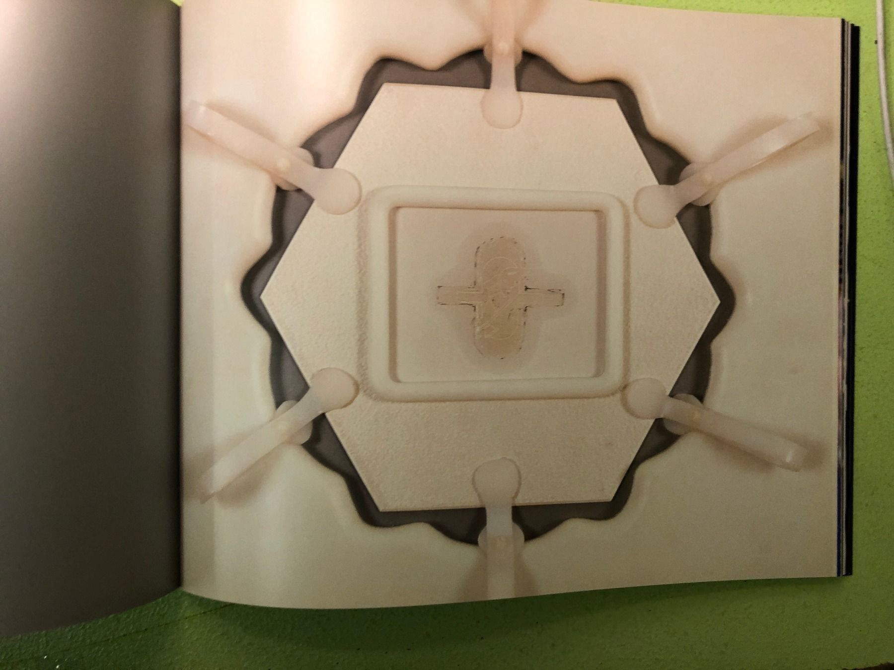 Libri: Matthew Barney: Cremaster 1. – Usato da Zürich venduto da allp 8
