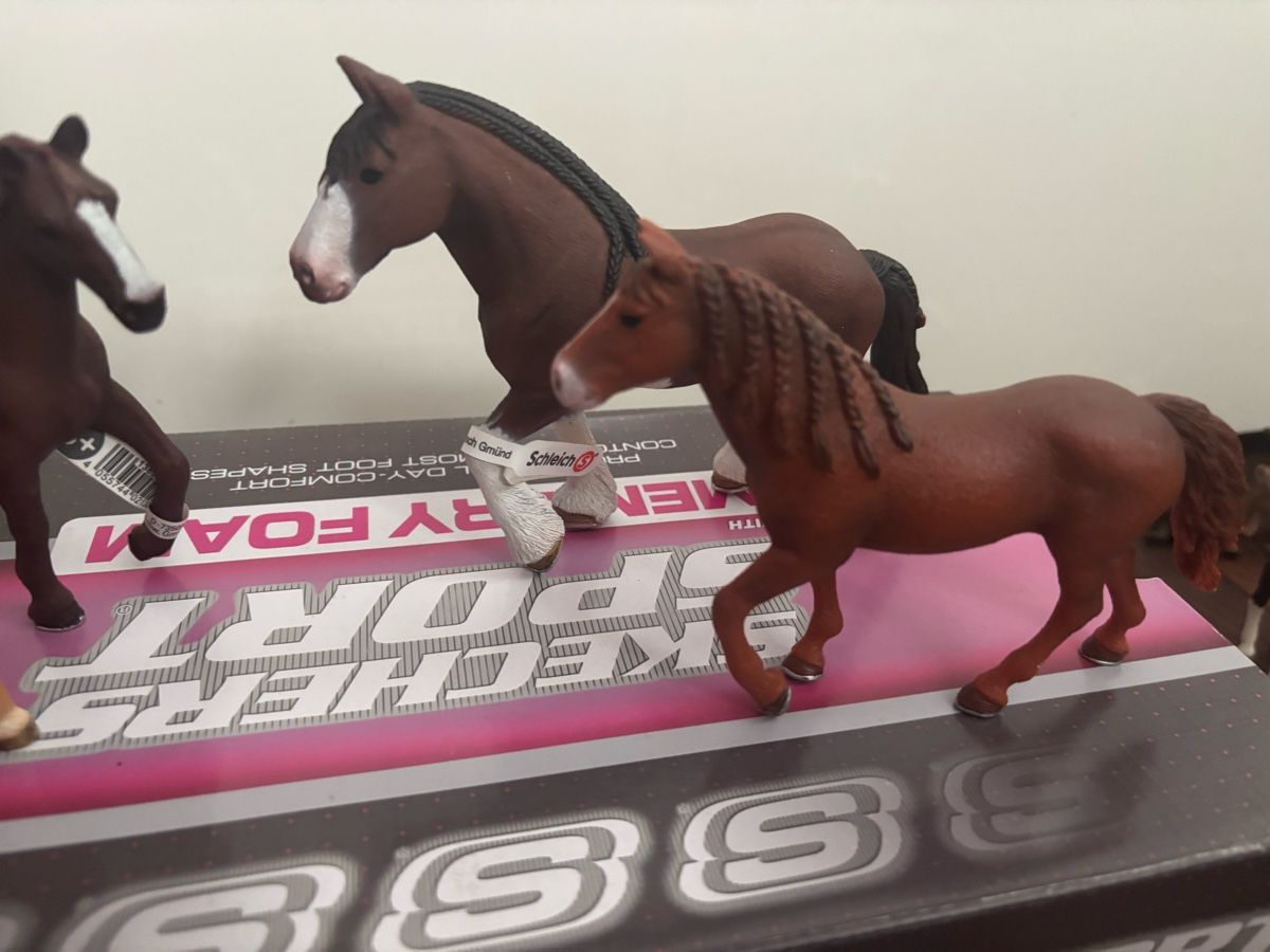 Schleich Figuren: Schleich Pferde Set – Gebraucht aus Arbon von Ursula_566