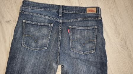 Levi's Jeans, Damen, Grösse  Dunkelblau, Top Zustand!