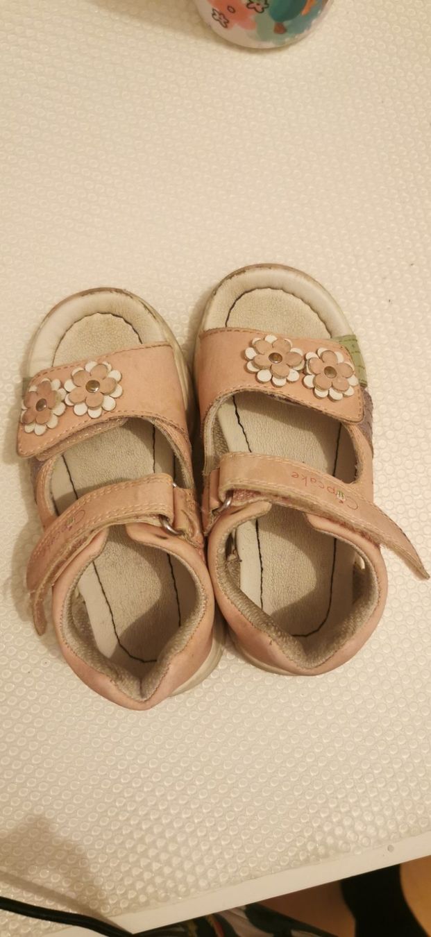 Chaussures filles: Sandalen Gr 23 – D'occasion à Winterthur par Katyakaterina 5