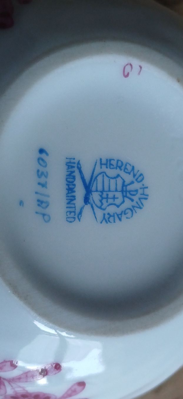 Herend Zuccheriere: Schöne Herend Deckel Dose – Usato da Flawil venduto da Naphtali 5