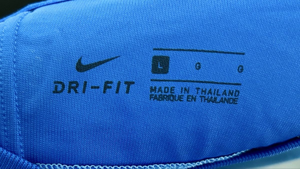 Nike Leibchen & Hosen: Malaga C.F. Match Shirt, Gr. L – Neu (gemäss Beschreibung) aus Urdorf von Bailey72 5