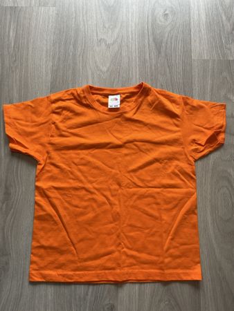 Orange T-Shirt, Fruit of the Loom, Grösse 116, Neu