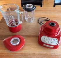 Roter KitchenAid Standmixer