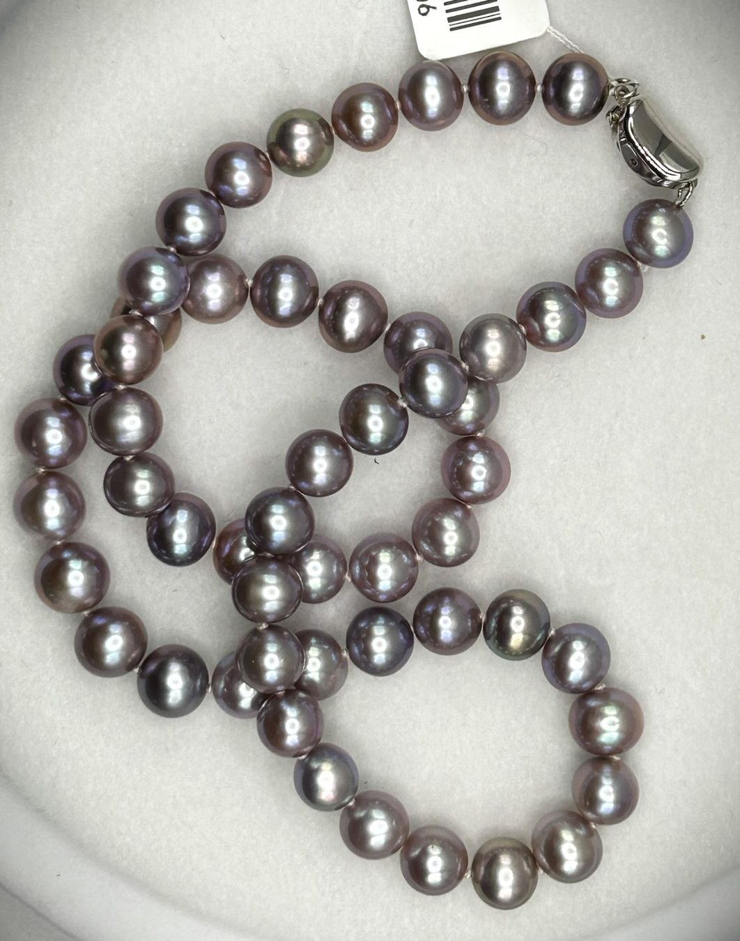 Catenine: Elegantes Süßwasser-Perlencollier in Lavendel/Violett – Nuovo e nell'imballaggio originale da Winterthur venduto da pin_6nv5 2