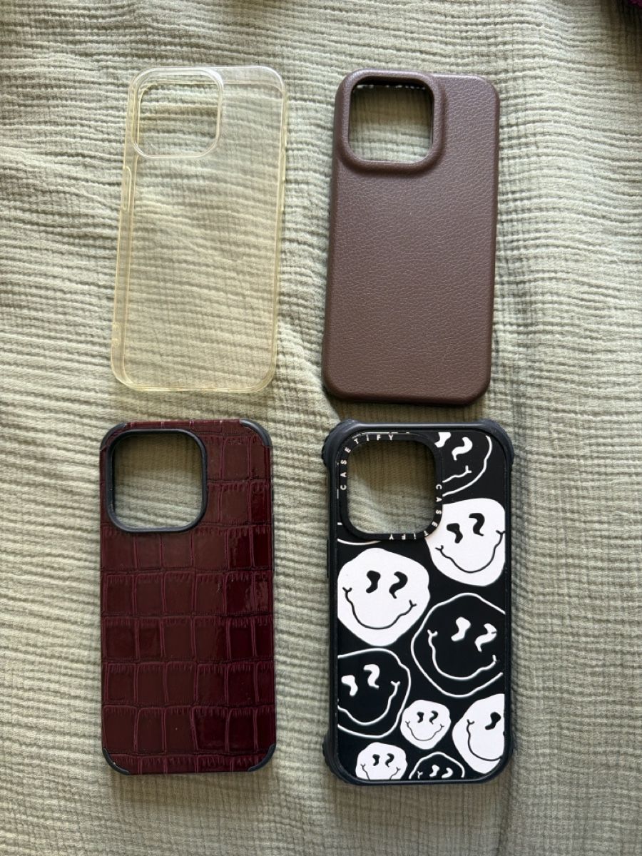 Coques & Protection écran: iPhone 15 pro cases  – D'occasion à Herrliberg par Sophie_heller