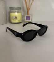 Sunglasses in Black 