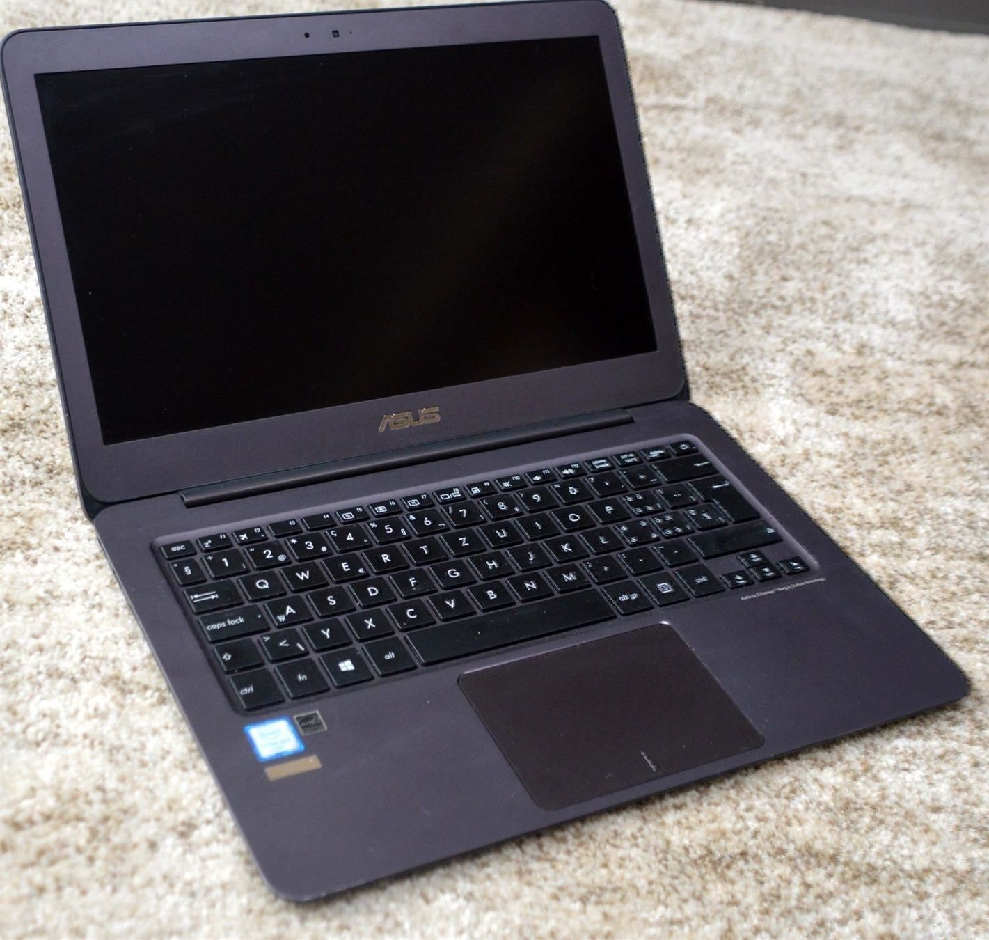 Asus Notebook: Notebook ASUS Zenbook UX305C 13,3" – Usato da Collonges venduto da arashee 4
