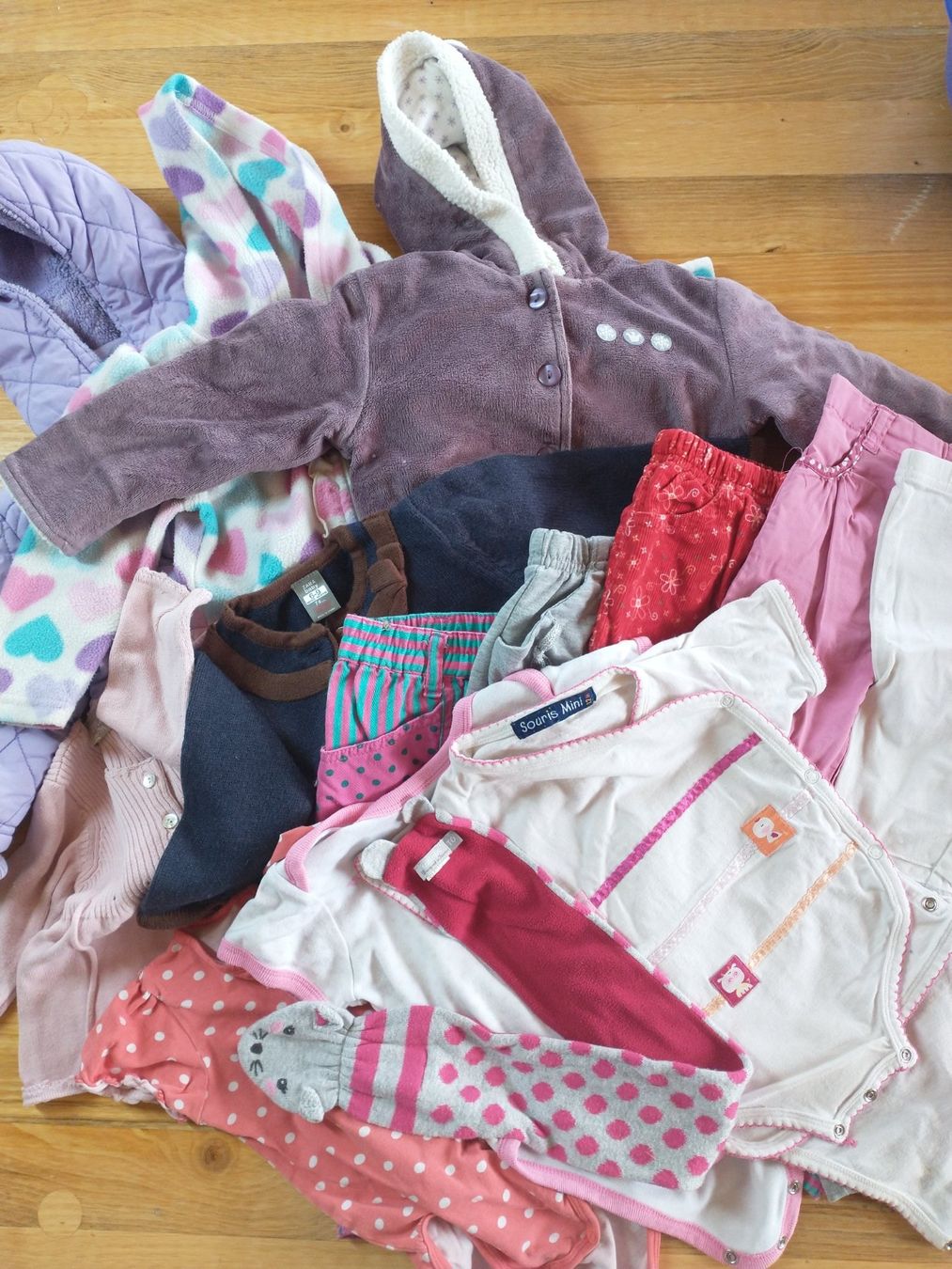 Kleiderpakete & -sets: Süsse Mädchen Kleiderpaket Gr. 74 – Gebraucht aus Ersigen von she9a