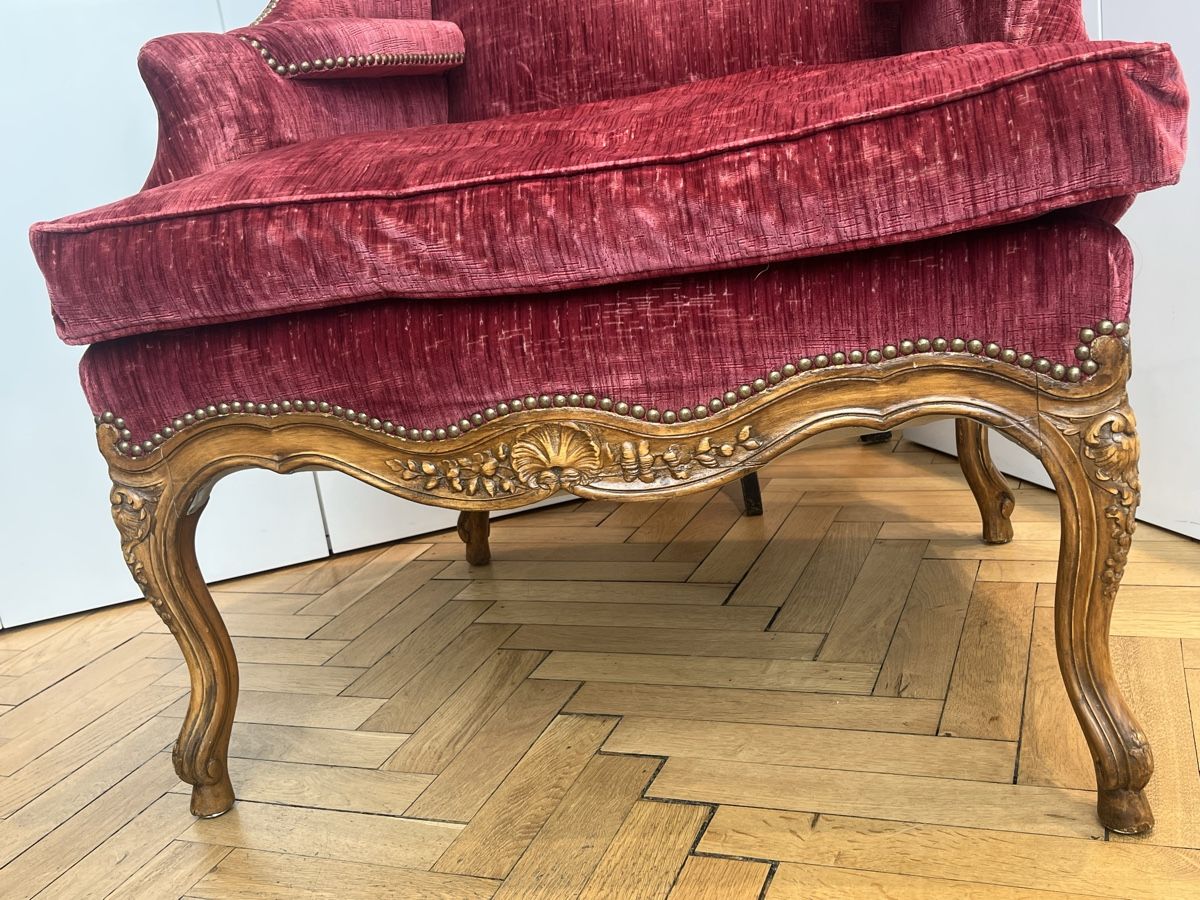 Poltrone: Wunderschöner antiker Barock Sessel mit rotem Samtbezug – Usato da Zürich venduto da Starstone 3