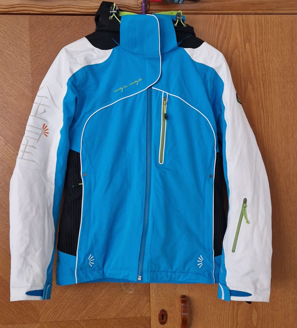 Completi & Tailleur: Maya maya Skijacke und Skihose – Usato da Frauenfeld venduto da jgh_gx6v