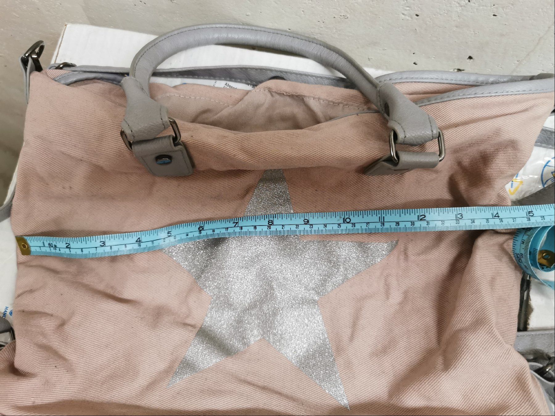 Sacs & sacs à dos: Grosse Stoffhandtasche – D'occasion à Basel par Roundtrip 8