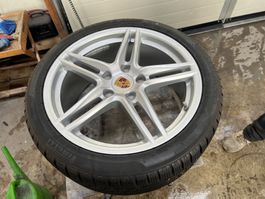 Winterreifen 235/40/19 92V M+S