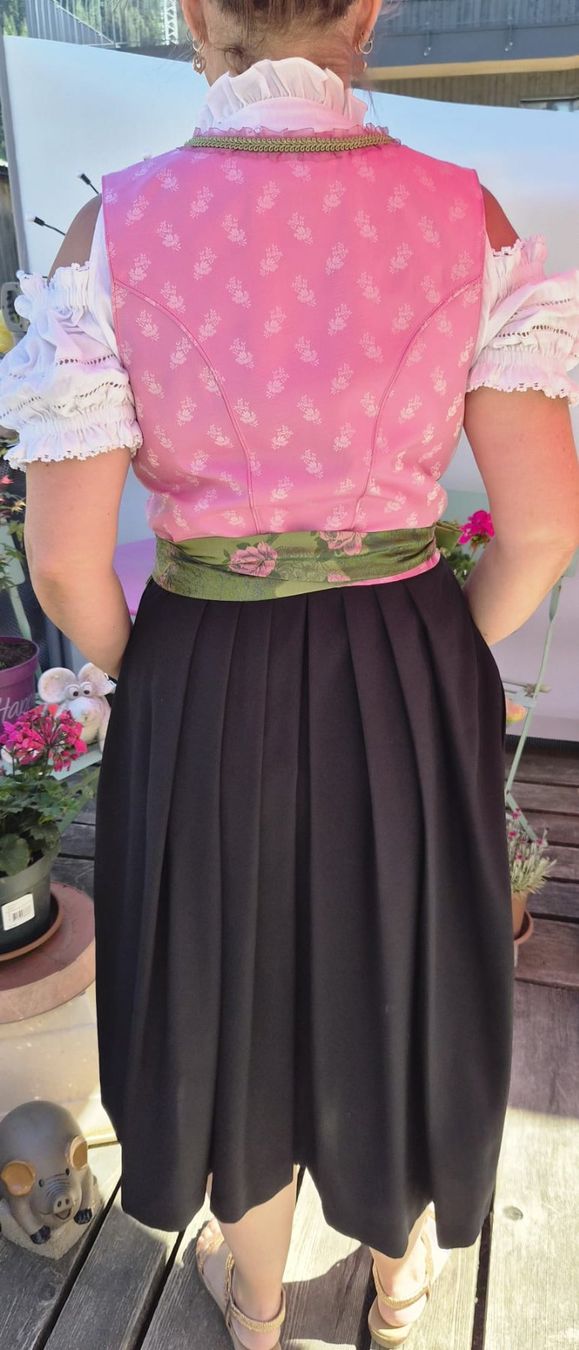 Robes: Dirndl / Landhaus – D'occasion à Alpthal par sch_q92t 1