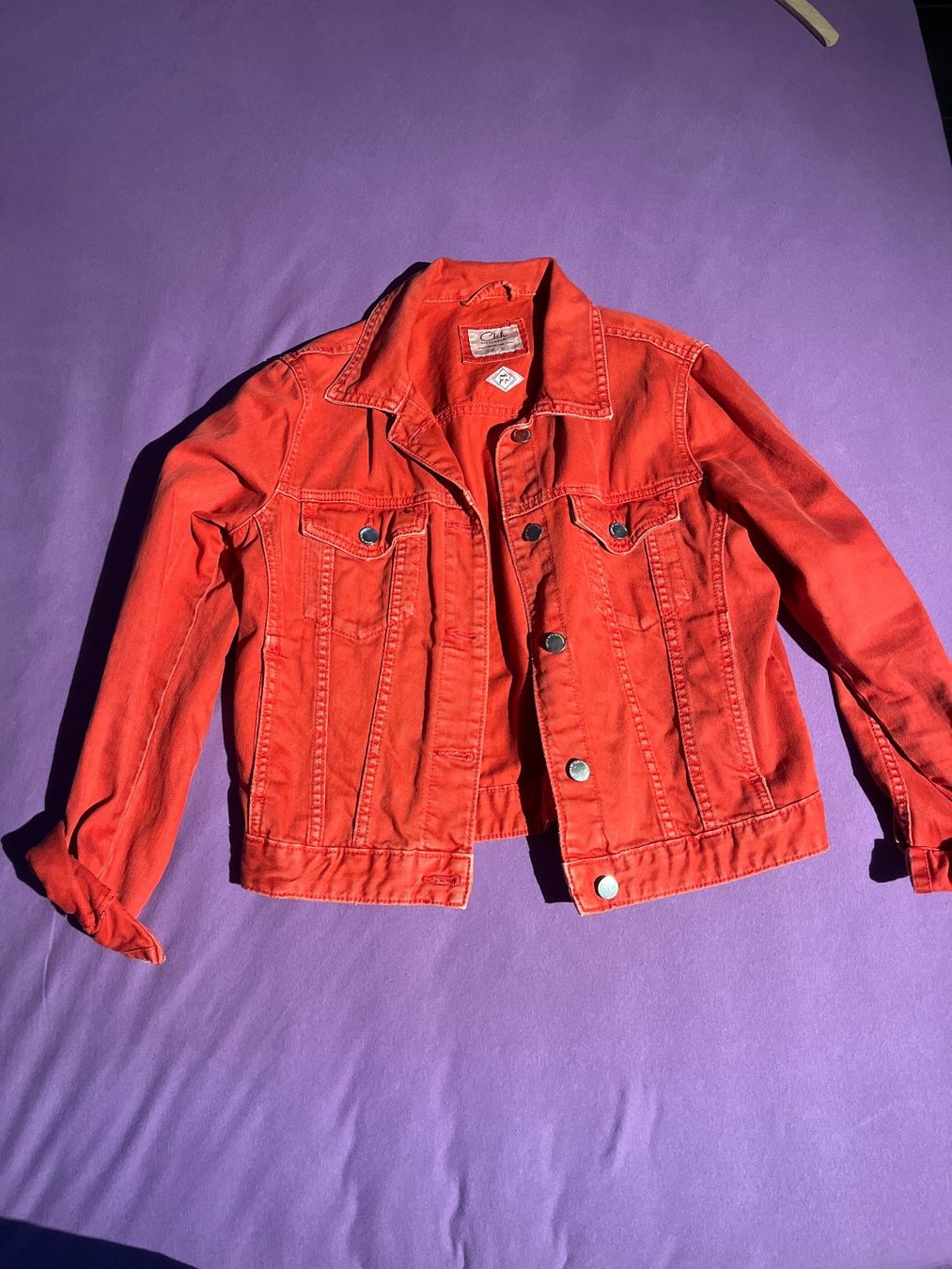 Giacche: Jeansjacke – Usato da Hombrechtikon venduto da Kaatja