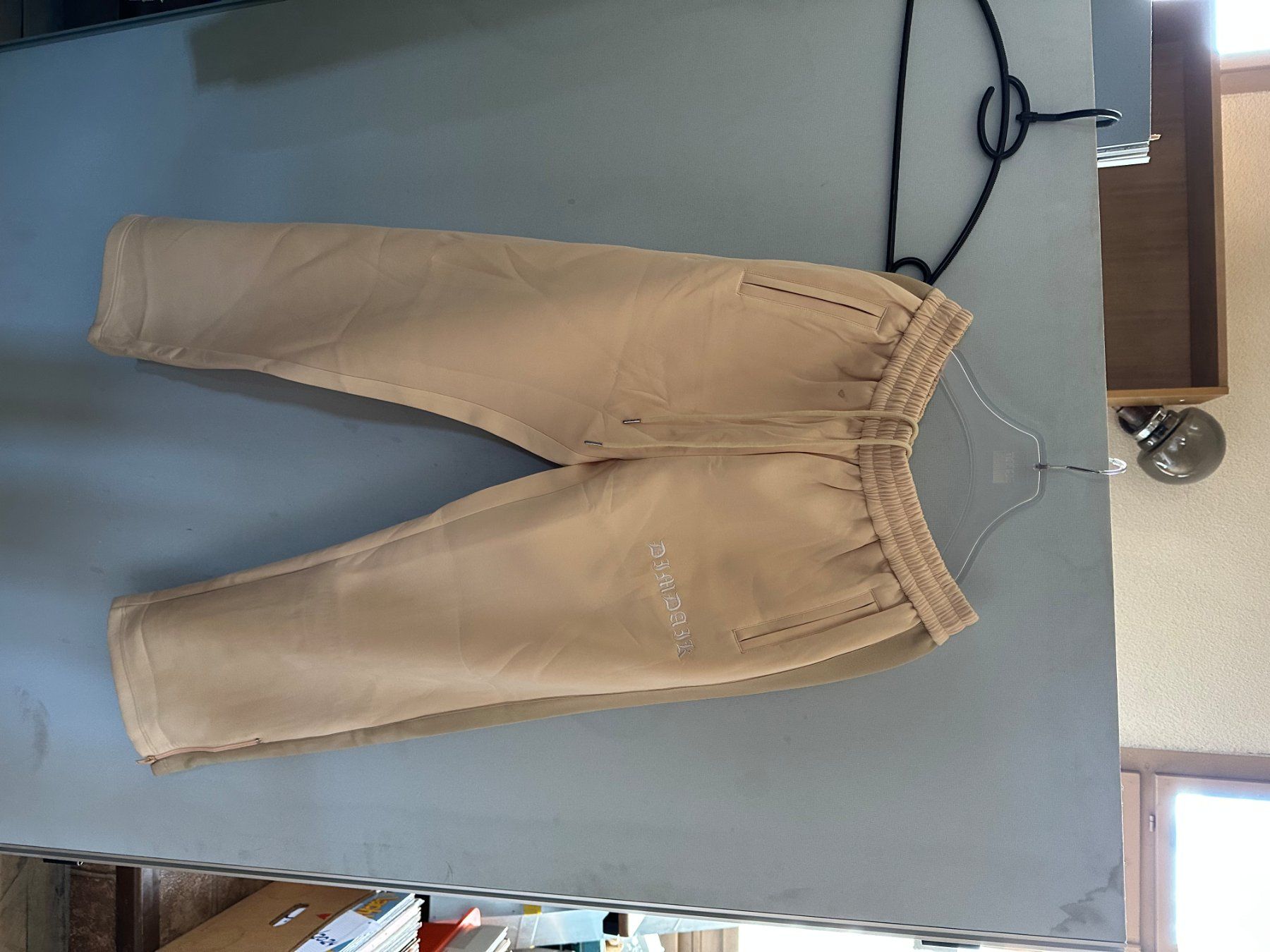 Completi: Trainer Beige Grösse XL – Nuovo (secondo la descrizione) da Brügg BE venduto da TSP02 2