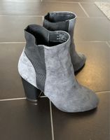 Graue Wildleder Stiefeletten mit Absatz Gr. 37