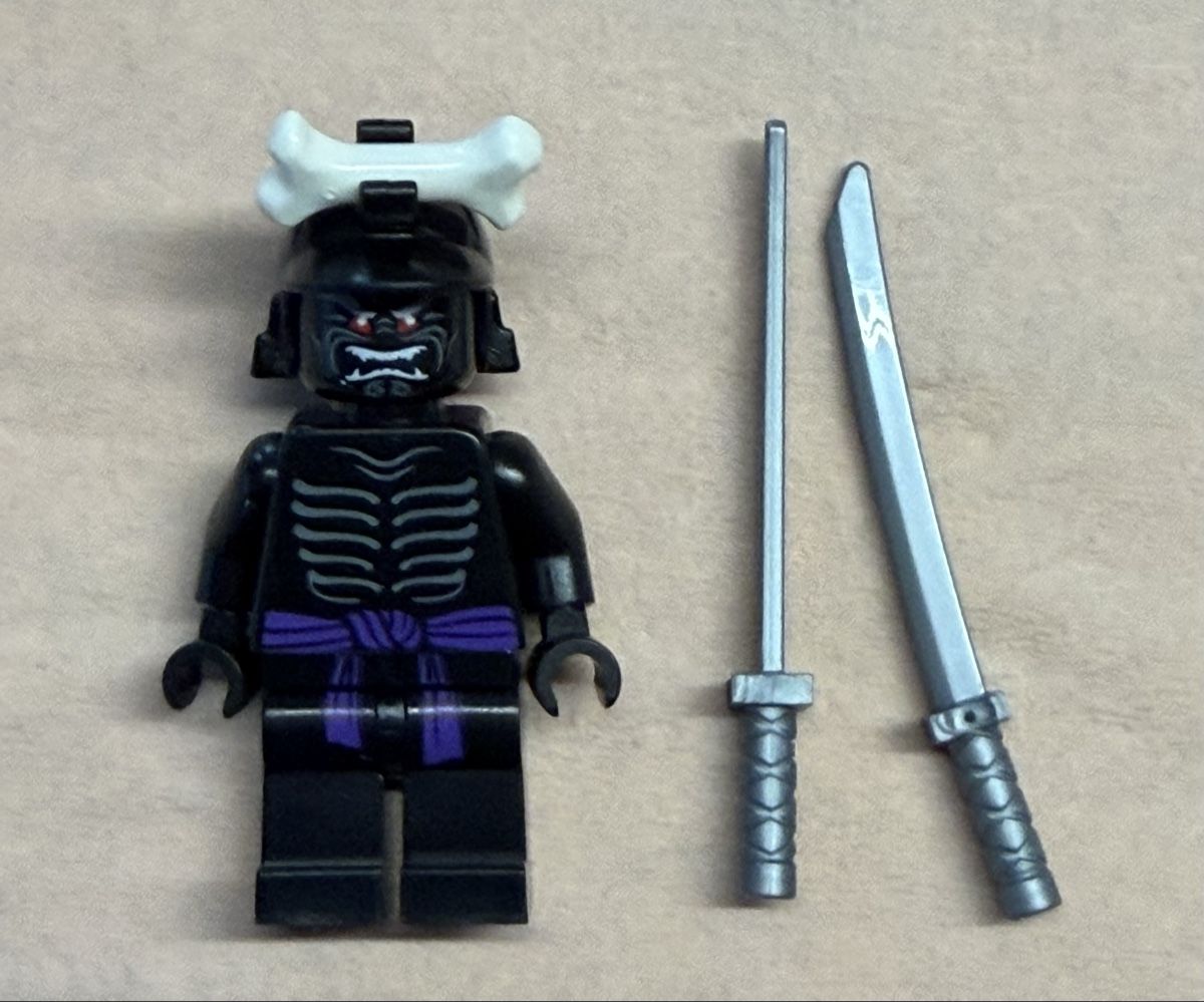 Lego Giocattoli: 1 Stück LEGO Ninjago Samurai X Black Minifigur mit Schwert – Usato da Rheinfelden venduto da zim_2hqc