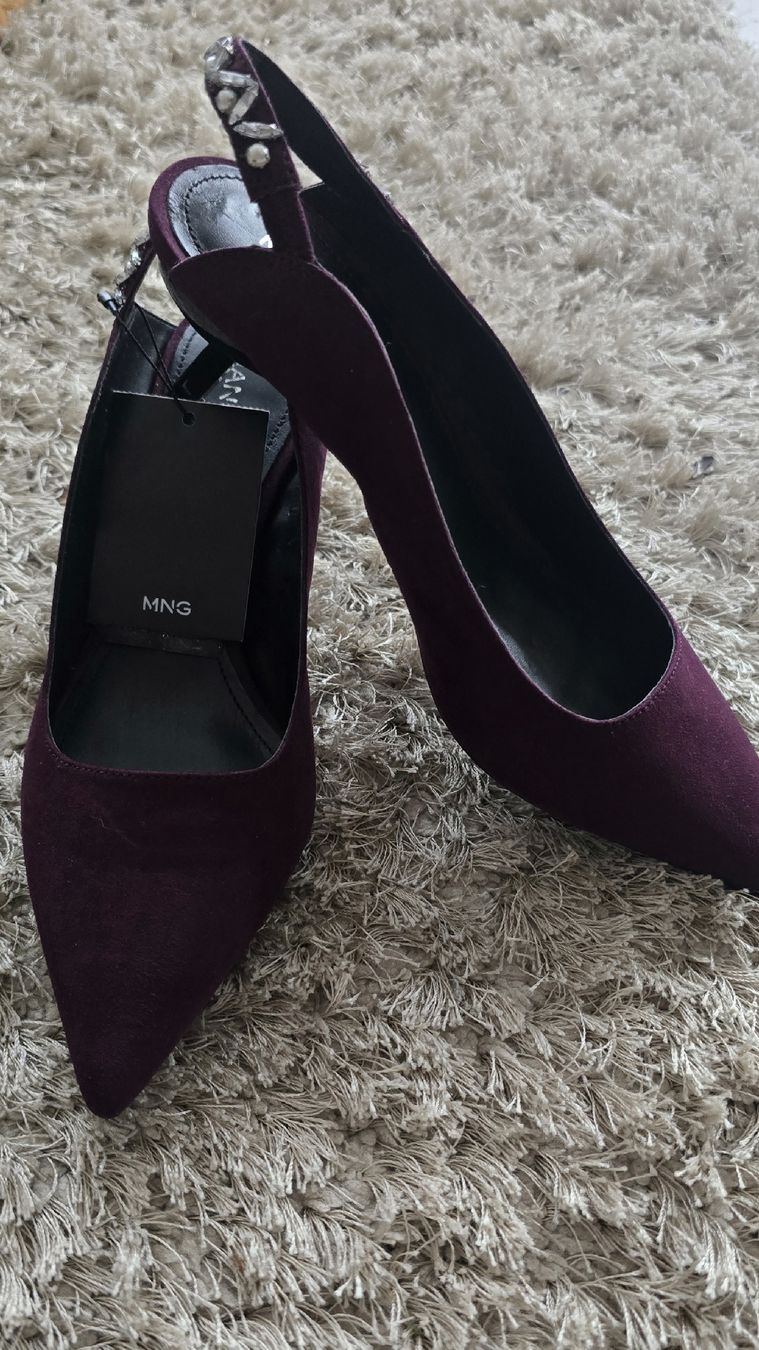 Mango Scarpe da donna: Mango Slingpumps Lila Samt, Gr. 38 - Must-Have! – Nuovo e nell'imballaggio originale da Herzogenbuchsee venduto da closetflip 1