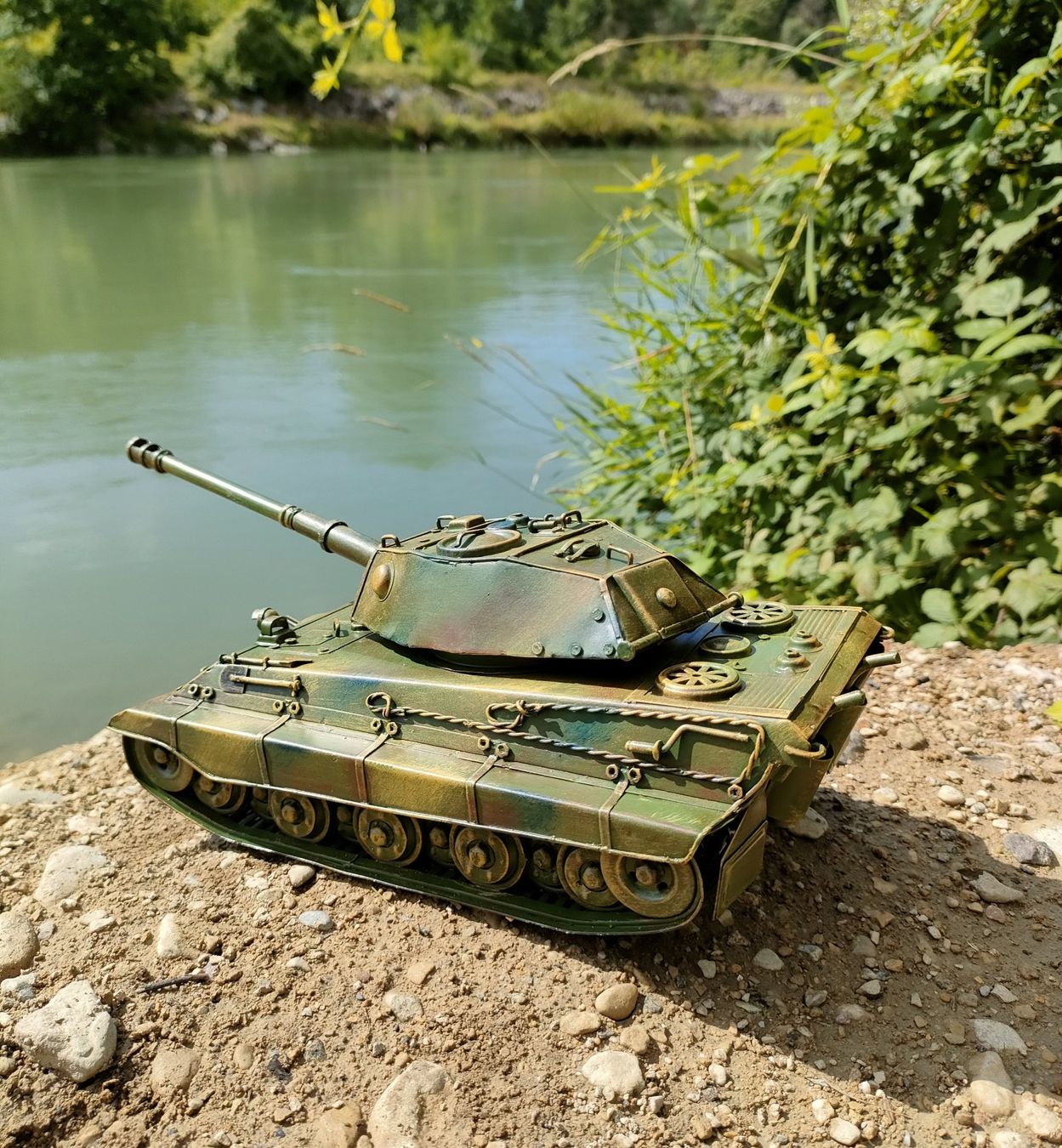 Kits de montage: Panzer Königstiger aus Blech handgefertigt – Neuf (Voir description) à Langendorf par Blechfahrzeuge 2