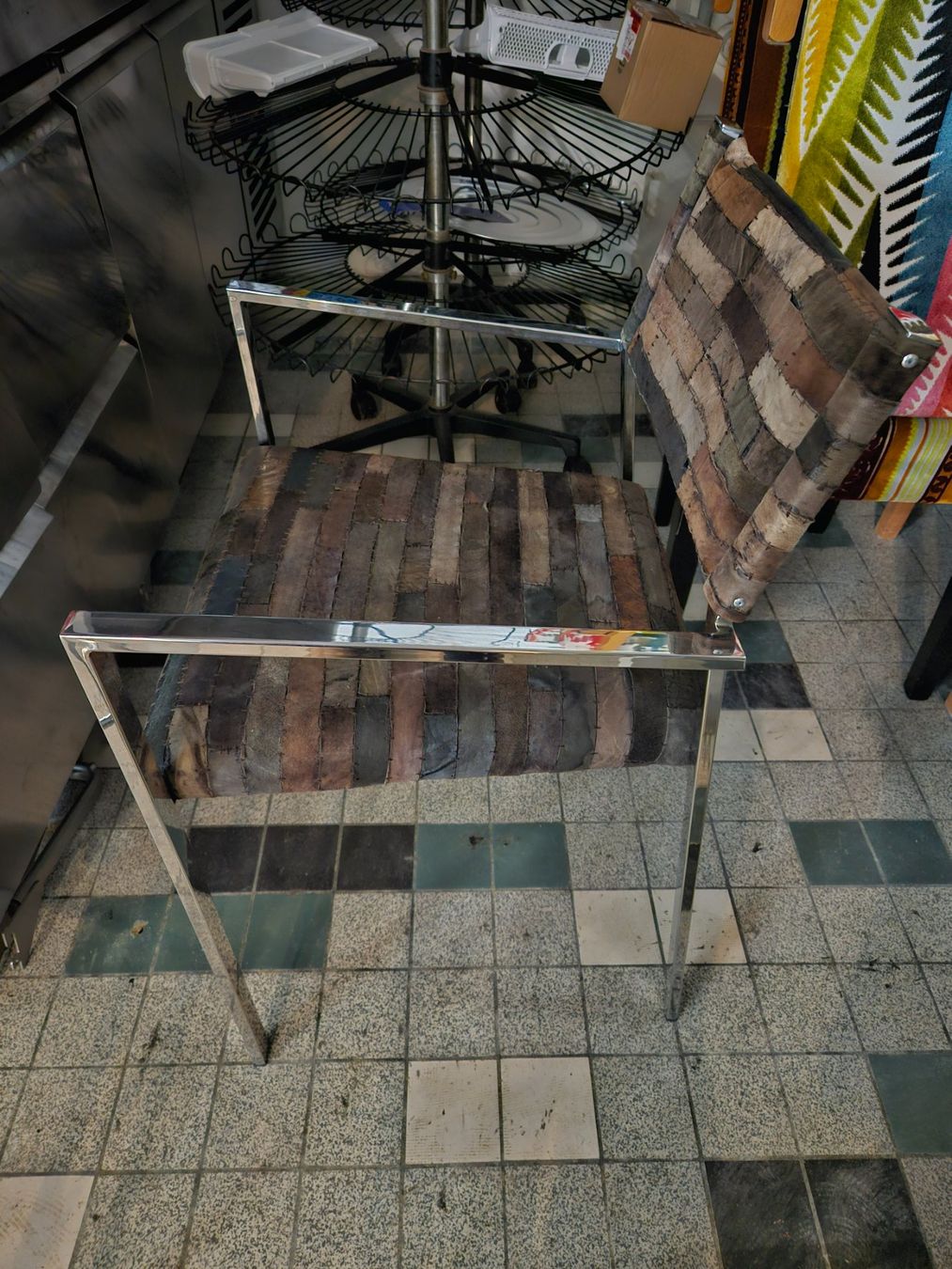 Chaises: Patchwork Leder Metall verchromt gebraucht – D'occasion à Wikon par Mr.Saxer 3