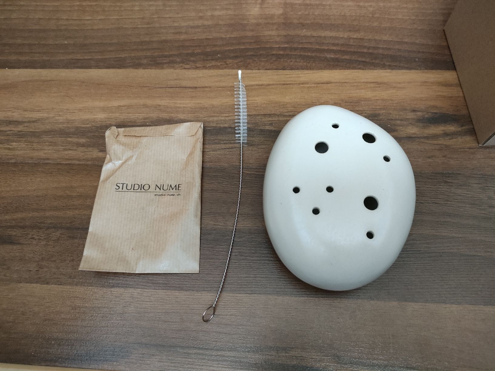 Vasi & Recipienti: Ikebana Blumenvase Small Studio Nume neuwertig – Nuovo e nell'imballaggio originale da Leuggelbach venduto da Schreiner21 4