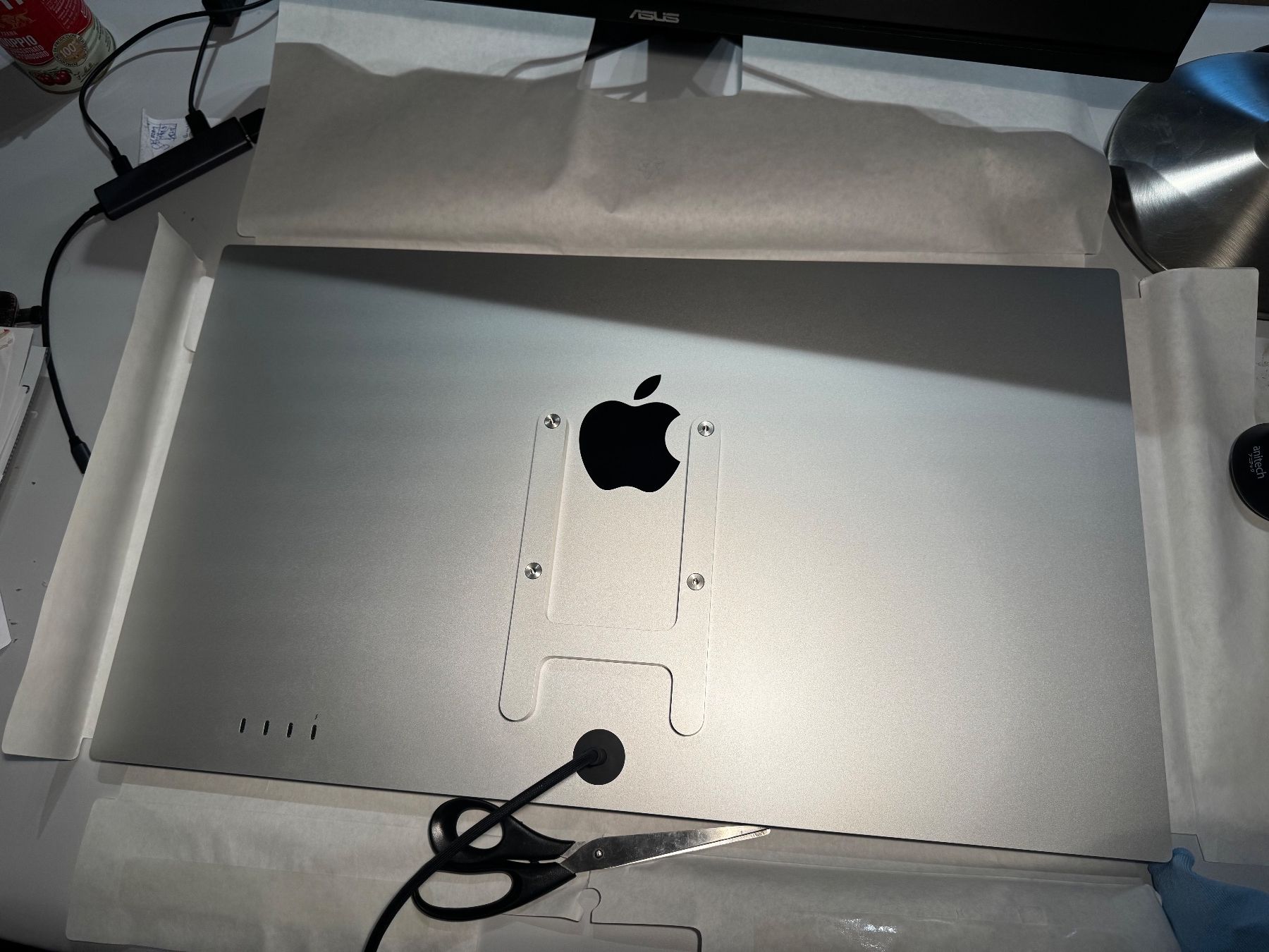 Apple Monitor: Apple Studio Display 27" 5K – VESA – Nuovo (secondo la descrizione) da Zürich venduto da sim_w667 4