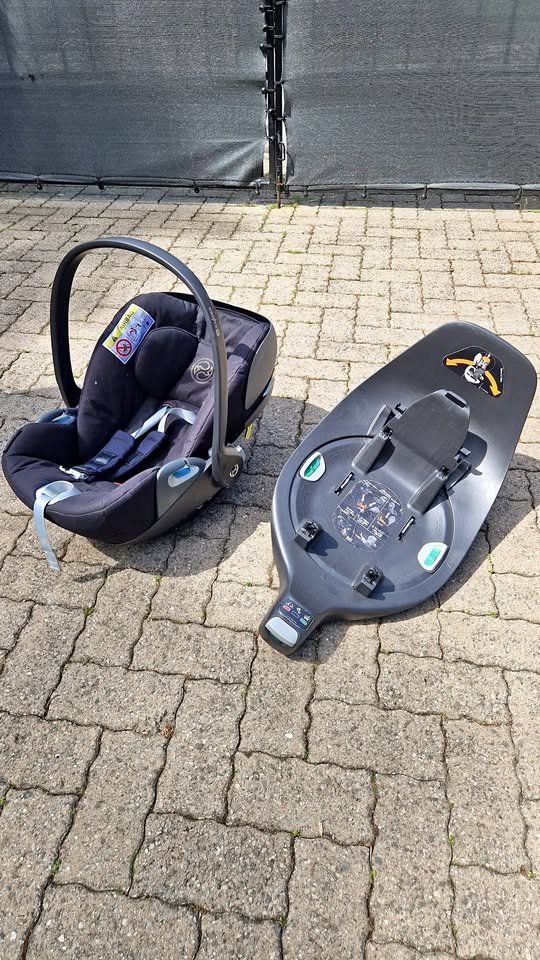 Cybex Seggiolini per auto: Siège auto Cosy bébé Cybex + base Isofix – Usato da Chêne-Bougeries venduto da jea_m9zl