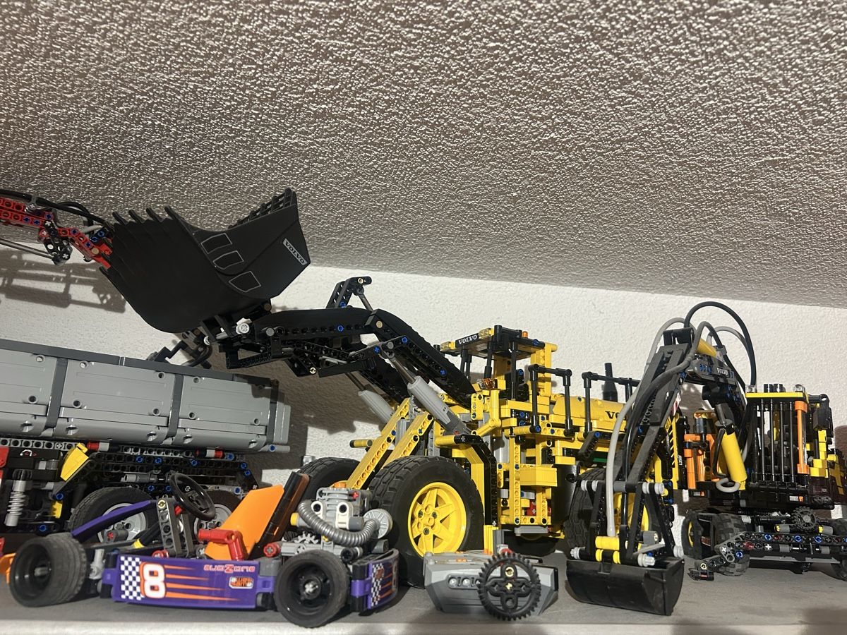 Lego Spielzeuge: Lego Technic Modelle konvult – Gebraucht aus Oberurnen von Black_Jack_2.4 5