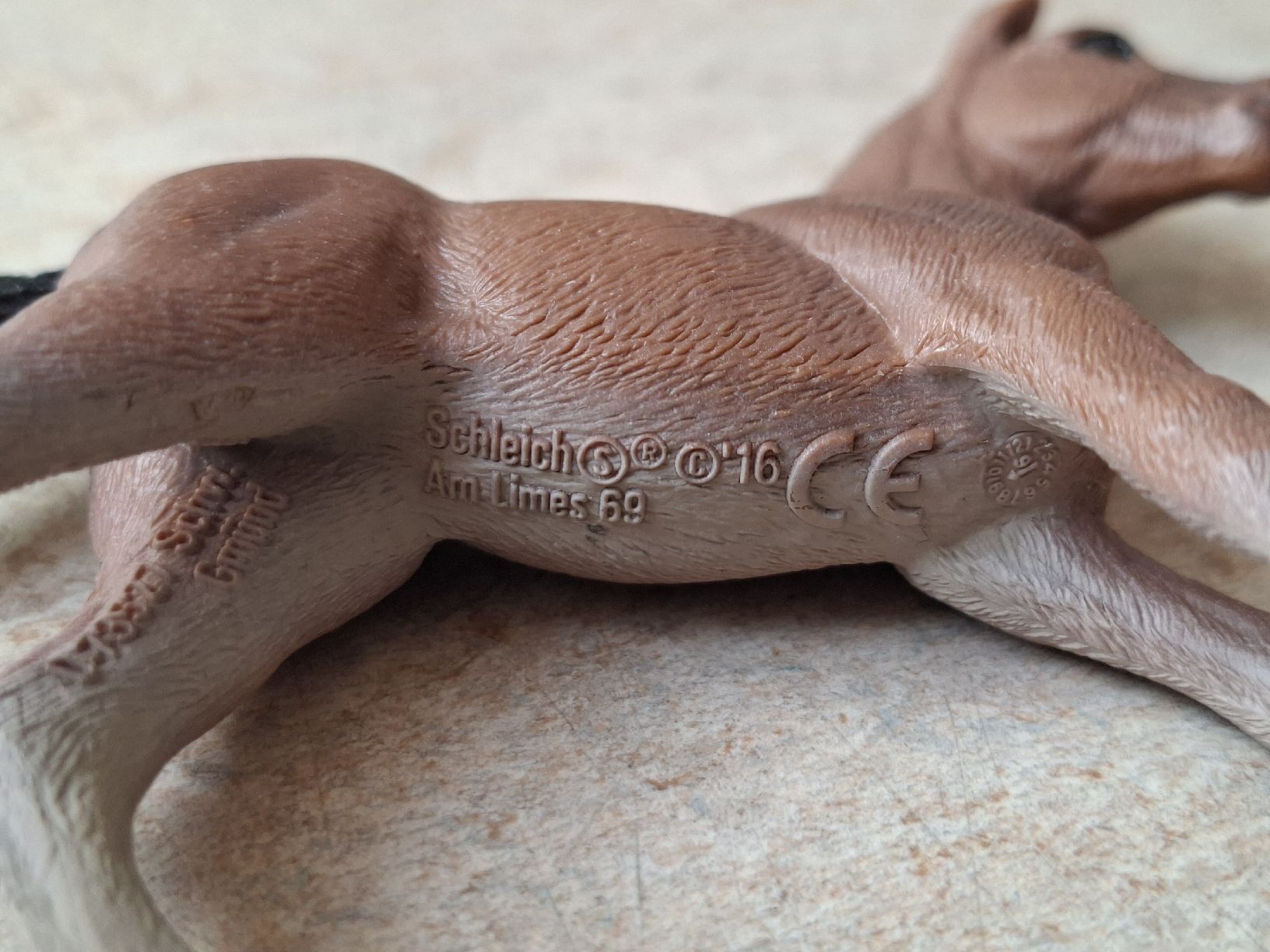Schleich Giocattoli: Schleich Fohlen Mix: 4 Stück – Usato da Klingnau venduto da vollmond36 7