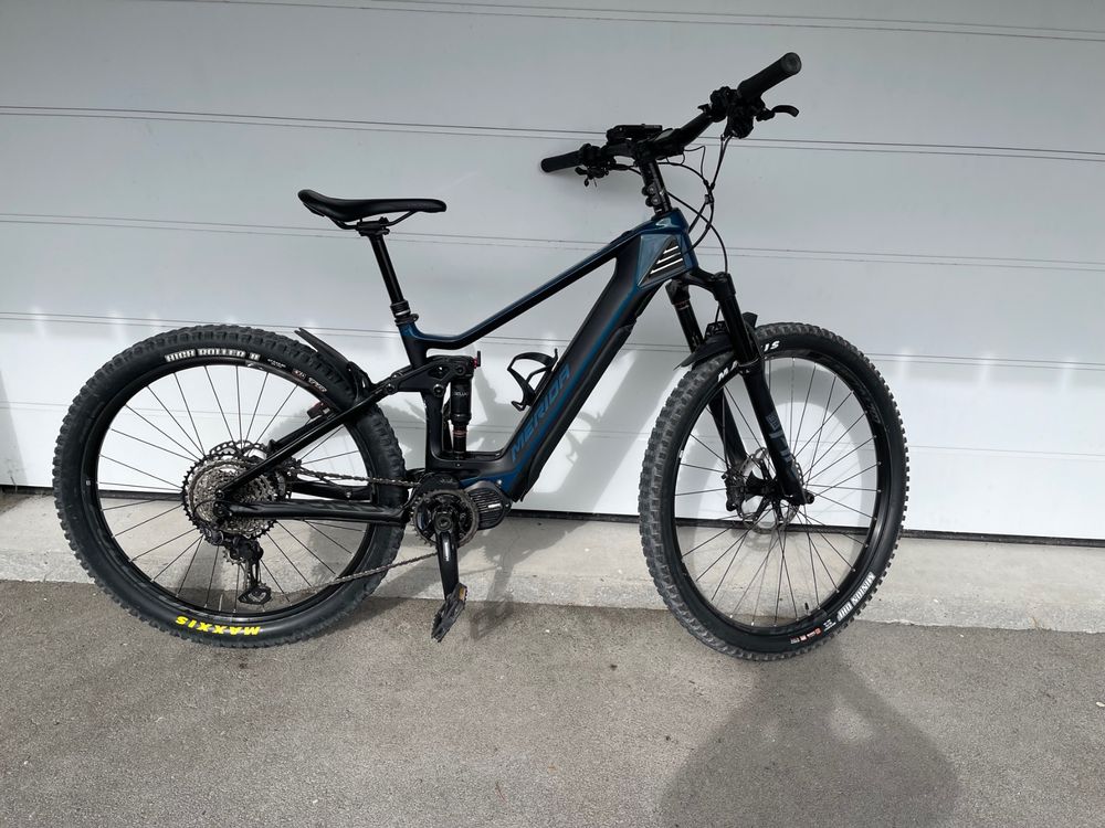 Test: Portabidón Merida de Carbono con Entrada Lateral | MTB Pro