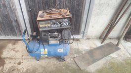 Kompressor mit Batterie Ladegerät