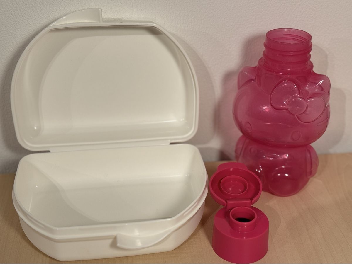 Tupperware Contenitori & Simili: Tupperware - Hello Kitty Brotdose und Trinkflasche – Usato da Worben venduto da Teddy112 1