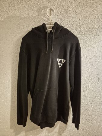 pull collectif 667
