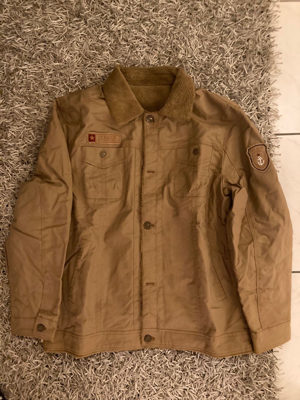 Vestes: 2 XXL Jacken wie neu – D'occasion à Wängi par Kaesli 2