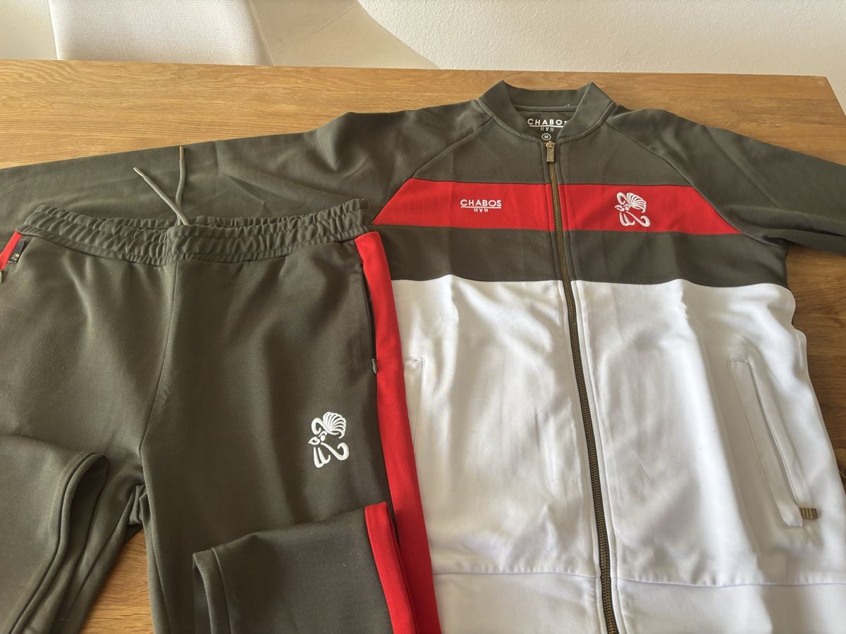 Completi: Chabos Trainingsanzug – Usato da Oberwil-Lieli venduto da kev_vm5v 4