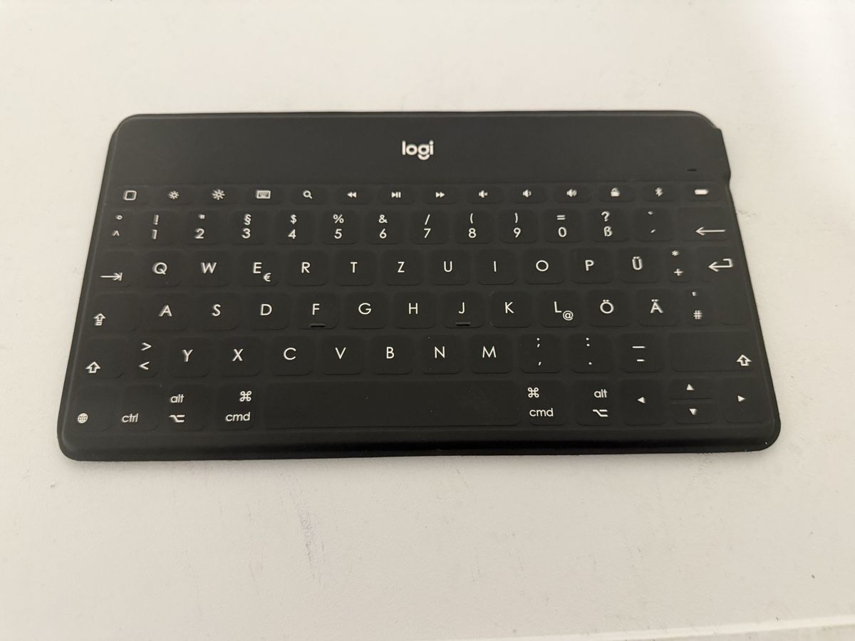 Tastiere: Clavier Bluetooth Logitech compact – AZERTY – Nuovo (secondo la descrizione) da Saxon venduto da jojokissme2002