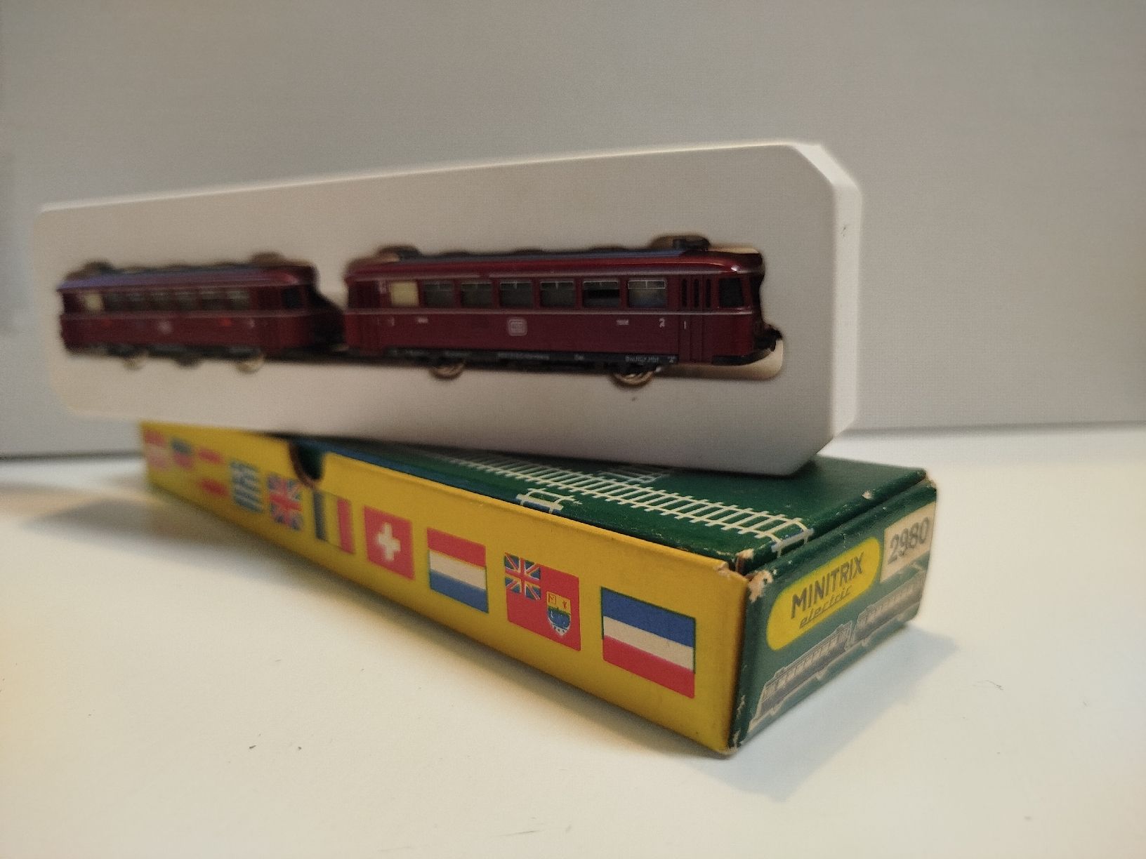Trix Modelleisenbahnen: Minitrix 2980 – Gebraucht aus Laconnex von Alarman 3