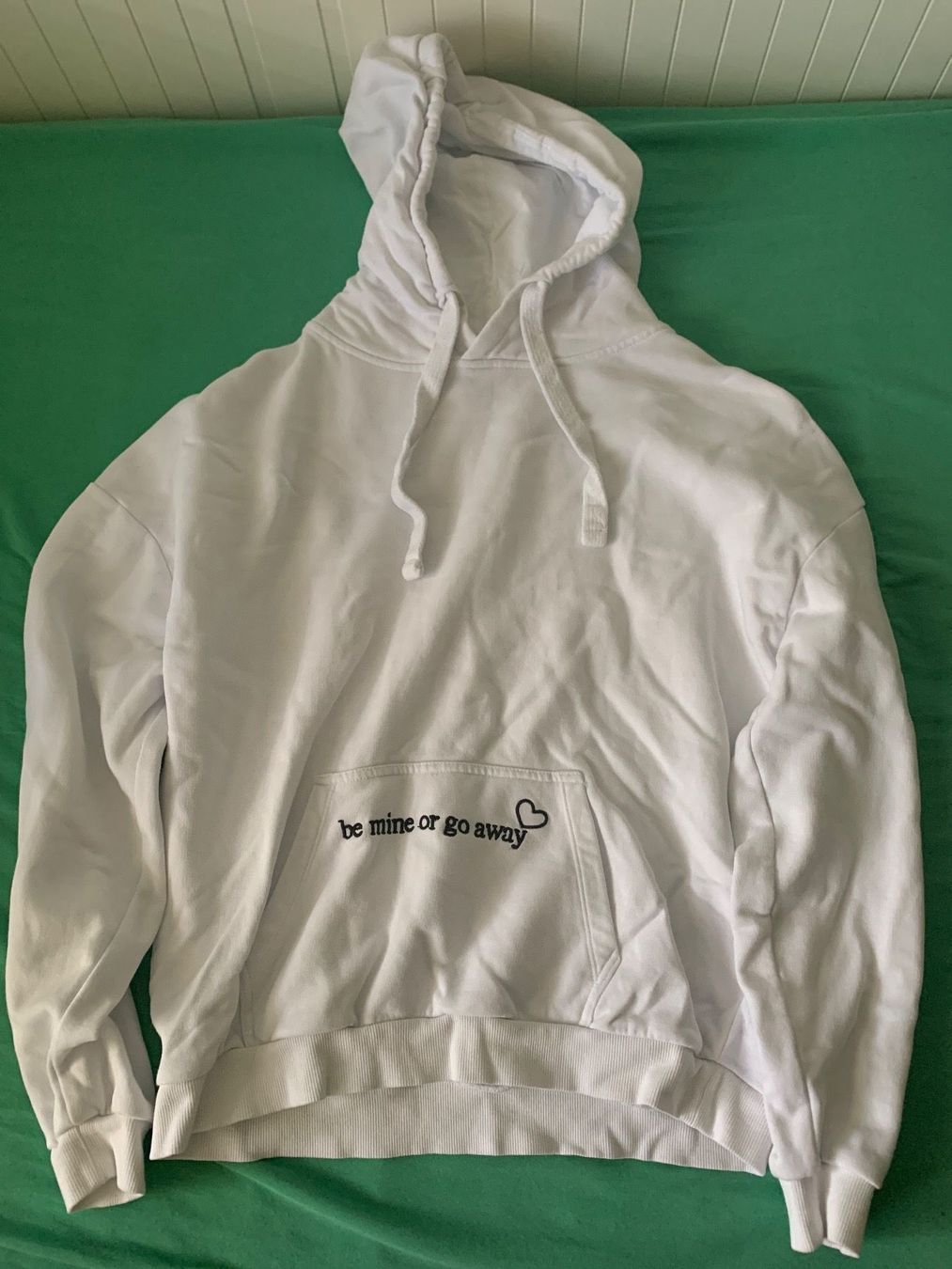 Maglioni & Felpe: Weisser Pullover mit Schriftzug – Usato da Laufen venduto da Jassi.quinn