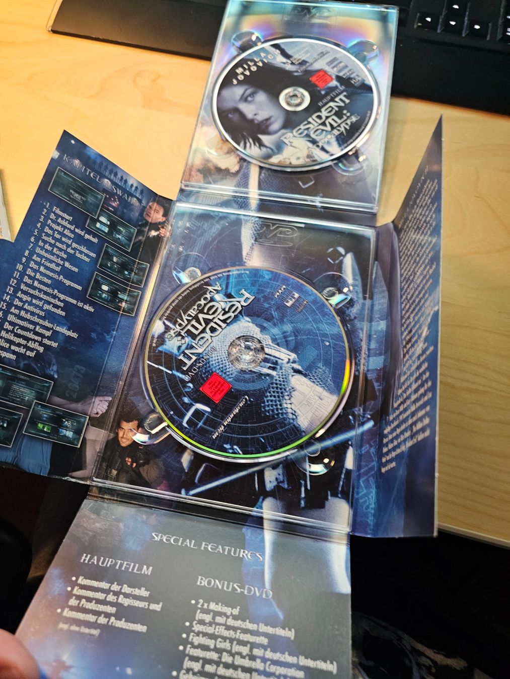 Tutti i DVDs: Resident Evil: Apocalypse (DVD Extended Premium Edition) – Usato da Gebenstorf venduto da eldric 1