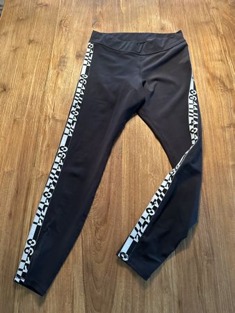 H&M Sport Leggings, Grösse M, ideal für den Frühling!