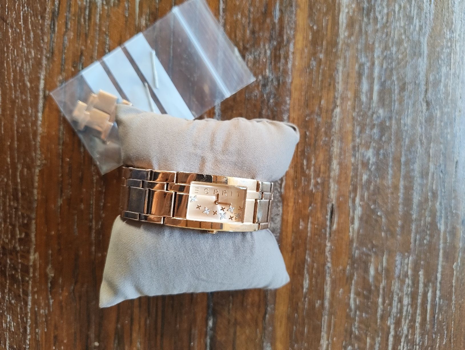 Esprit Orologi: Esprit Damenuhr – Nuovo (secondo la descrizione) da Bremgarten AG venduto da van_h5yh 1